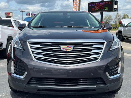 Dark Granite Metallic 2017 Cadillac XT5 Luxury