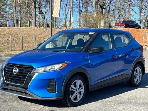 2022 Nissan Kicks S