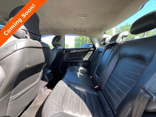 Tuxedo Black Metallic 2013 Ford Fusion SE