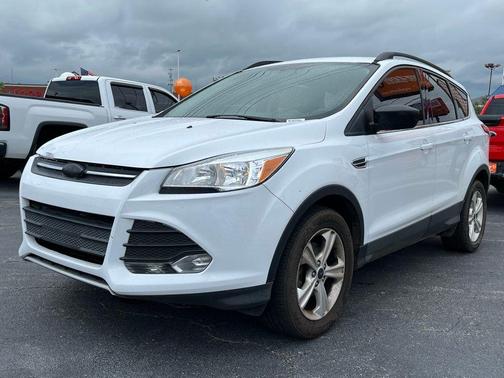 Oxford White 2015 Ford Escape SE