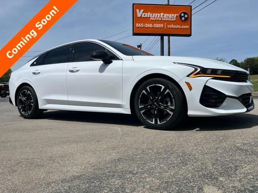 Glacial White Pearl 2022 Kia K5 GT-Line