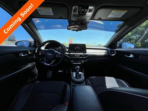 Aurora Black Pearl 2022 Kia Forte GT-Line