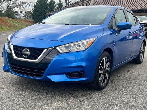 Electric Blue Metallic 2021 Nissan Versa 1.6 SV