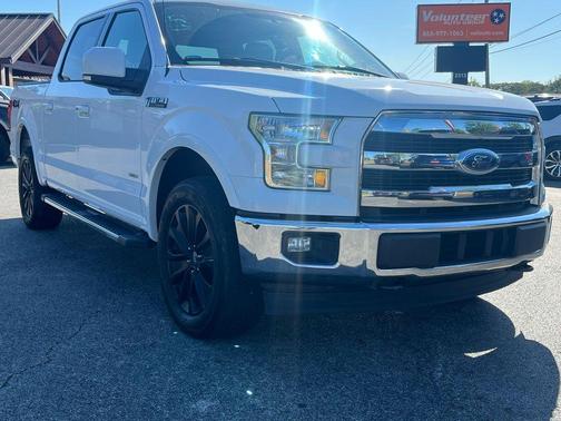 Oxford White 2016 Ford F-150 Lariat