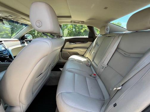 Crystal White Tri-Coat 2016 Cadillac XTS Luxury Collection