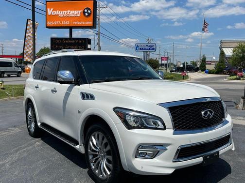 White 2017 INFINITI QX80 Base