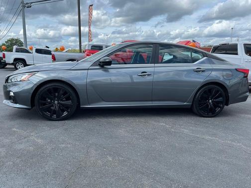 Gun Metallic 2020 Nissan Altima 2.5 SR