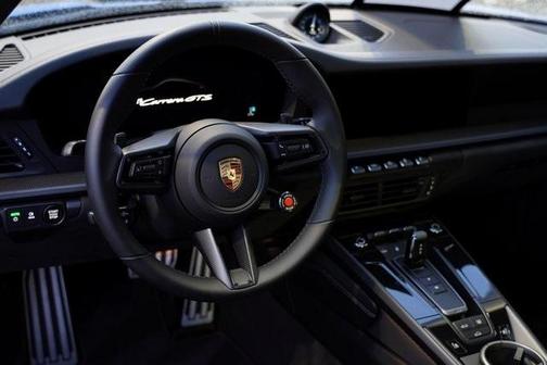 2025 Porsche 911 Carrera GTS