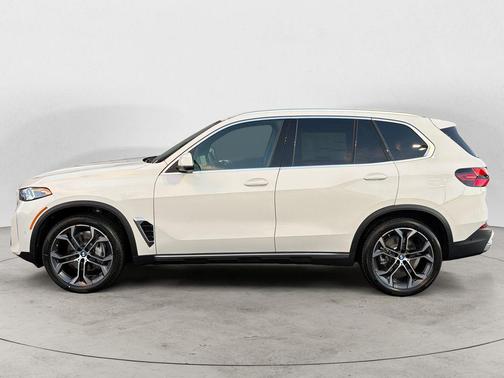 Alpine White 2026 BMW X5 xDrive40i