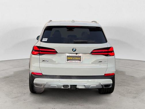 Alpine White 2026 BMW X5 xDrive40i
