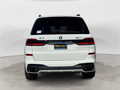 2026 BMW X7 xDrive40i