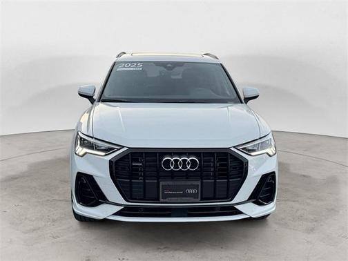 2025 Audi Q3 45 S line Premium