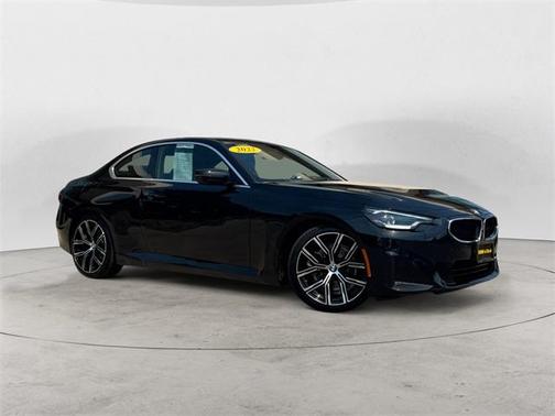 2022 BMW 230 i
