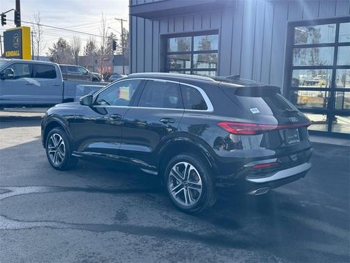 2025 Audi Q5 2.0T quattro Premium