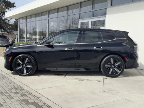 2025 BMW iX M60