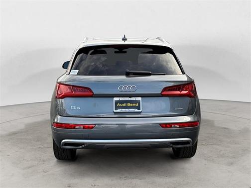 2020 Audi Q5 40 Premium Plus