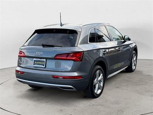 2020 Audi Q5 40 Premium Plus
