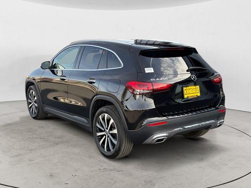 2021 Mercedes-Benz GLA 250 Base 4MATIC