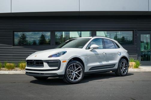 Chalk 2025 Porsche Macan