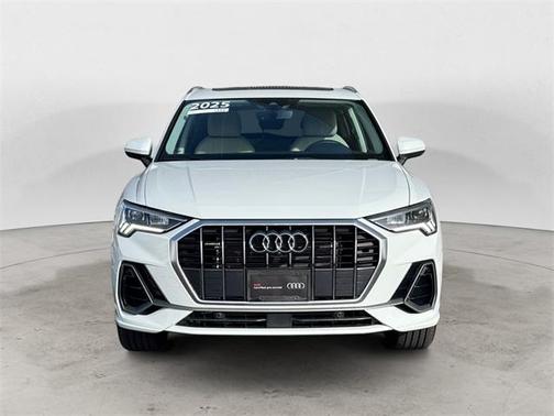 2025 Audi Q3 45 S line Premium