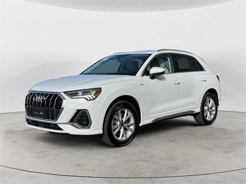 2025 Audi Q3 45 S line Premium