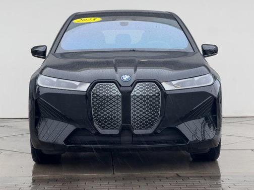 2025 BMW iX xDrive50