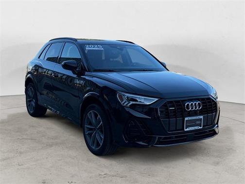 2025 Audi Q3 45 S line Premium