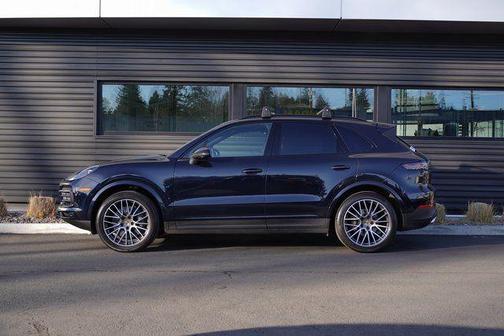2023 Porsche Cayenne 