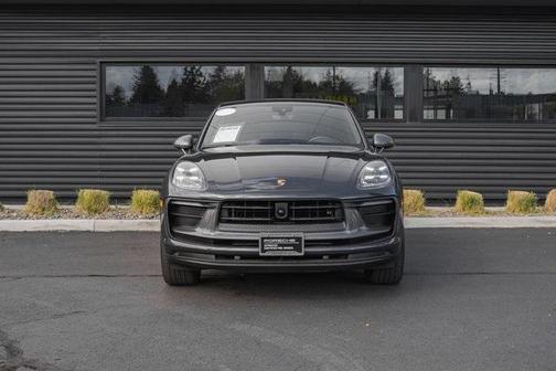 2023 Porsche Macan T