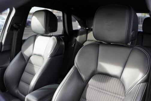 2023 Porsche Macan T