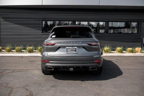 2021 Porsche Cayenne Base