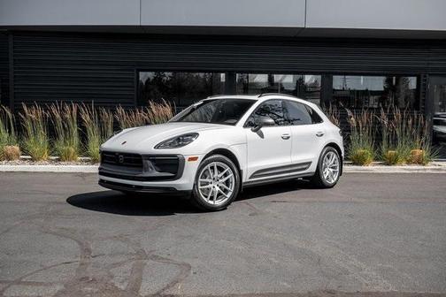 2023 Porsche Macan T