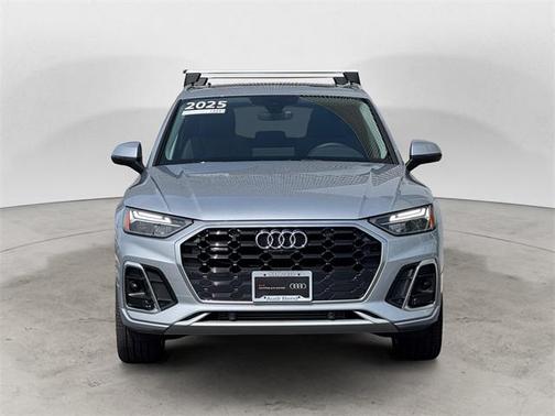 2025 Audi Q5 45 S line quattro Premium