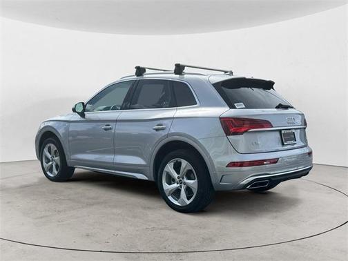 2025 Audi Q5 45 S line quattro Premium