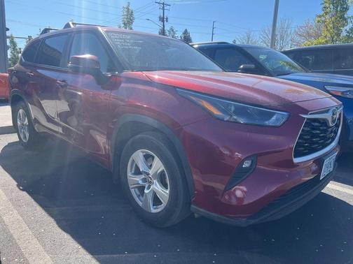 Ruby Flare Pearl 2023 Toyota Highlander LE