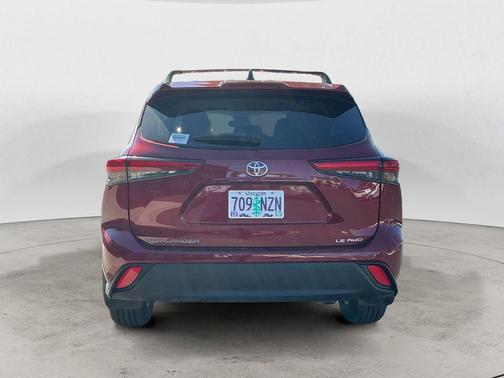 Ruby Flare Pearl 2023 Toyota Highlander LE