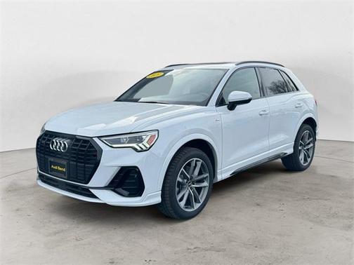 2021 Audi Q3 45 S line Premium