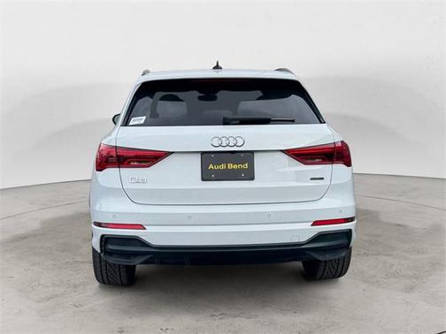 2021 Audi Q3 45 S line Premium