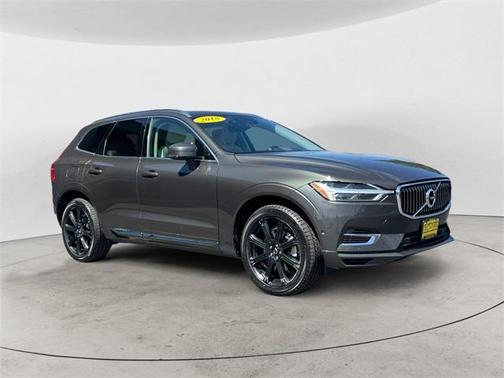 2018 Volvo XC60 Recharge Plug-In Hybrid T8 Inscription