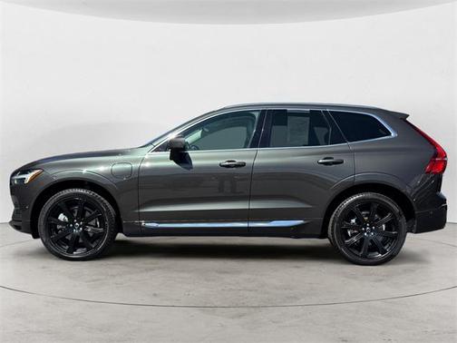 2018 Volvo XC60 Recharge Plug-In Hybrid T8 Inscription