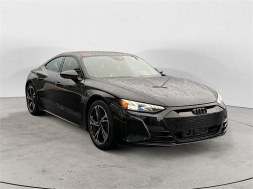 2022 Audi e-tron GT Premium Plus