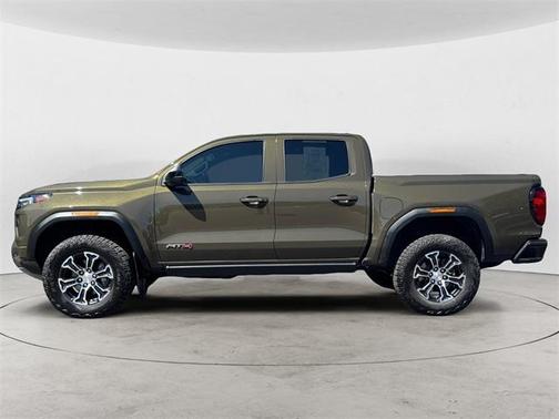 2023 GMC Canyon AT4