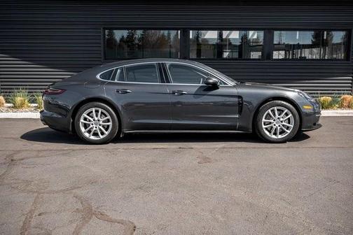 2017 Porsche Panamera 4S
