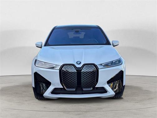 2025 BMW iX xDrive50