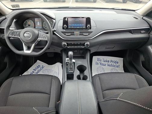 Super Black 2022 Nissan Altima S FWD