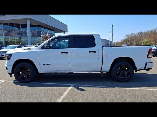 Bright White Clearcoat 2023 RAM 1500 Big Horn/Lone Star