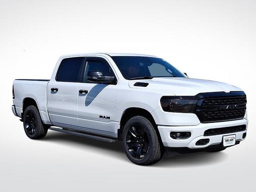 Bright White Clearcoat 2023 RAM 1500 Big Horn/Lone Star