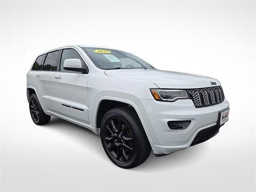 2022 Jeep Grand Cherokee Laredo