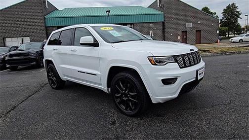 2022 Jeep Grand Cherokee Laredo