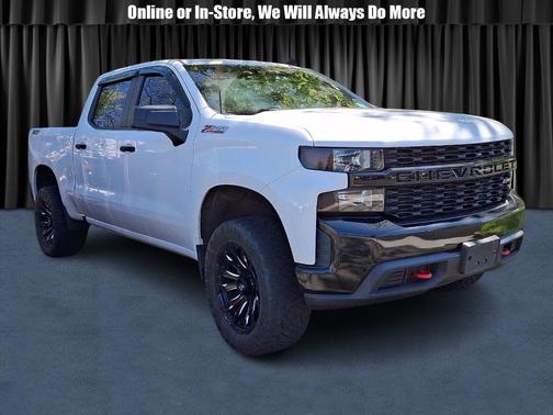 Summit White 2021 Chevrolet Silverado 1500 Custom Trail Boss